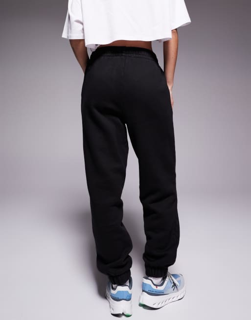 4505 Petite Icon Rest Day heavyweight 440gsm cotton cuffed jogger in washed black, 4 of 5