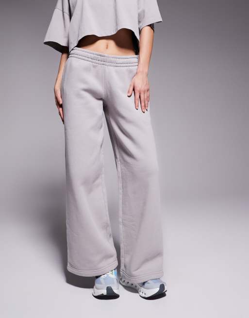 4505 Petite Icon Rest Day heavyweight 440gsm cotton wide leg jogger in washed ash, 2 of 5