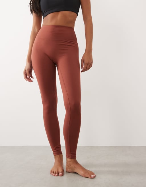 4505 – Petite – Icon – Weiche Yoga-Leggings in Bernstein mit hohem Bund, 2 von 5