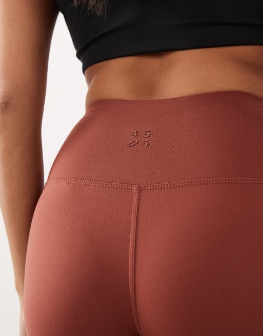 4505 – Petite – Icon – Weiche Yoga-Leggings in Bernstein mit hohem Bund, 3 von 5