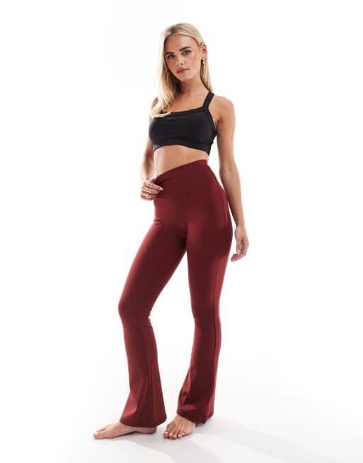 4505 - Petite - Icon - Zachte smalle kick flare-legging in bordeauxrood , 5 van 5