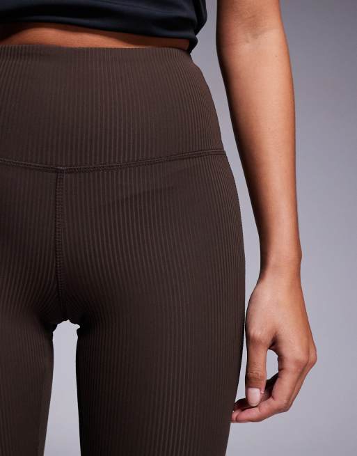 4505 Petite - Legging de yoga slim évasé en tissu côtelé et doux - Truffe , 2 de 5
