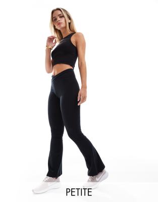 4505 Petite - Schmal geschnittene Leggings in Schwarz mit weicher Oberfläche und gewickeltem Bund