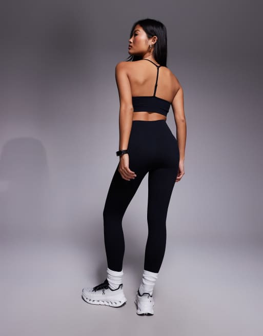 4505 Petite – Svart, smalribbade gymleggings med hög midja i seamless-design, 2 av 5