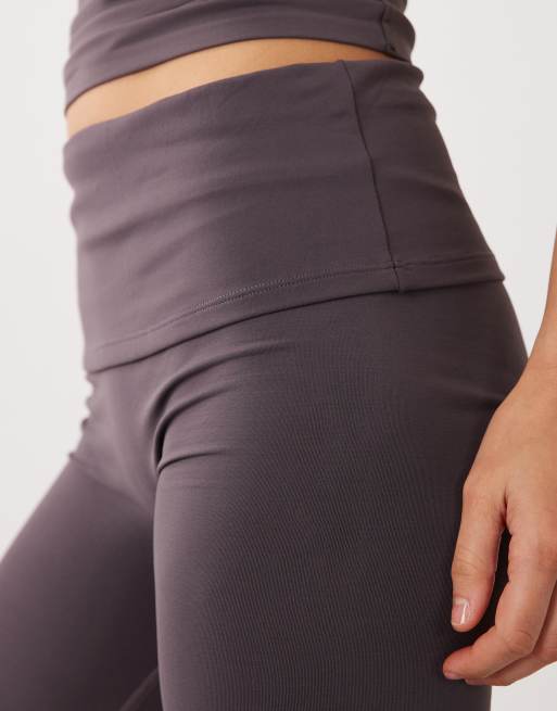 4505 plush handle foldover high waist 13cm legging shorts in storm grey, 3 of 5