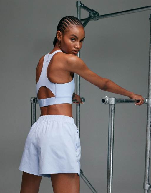 4505 Premium high impact zip front running sports bra with adjustable straps and reflective detailing in sky blue, 4 of 4