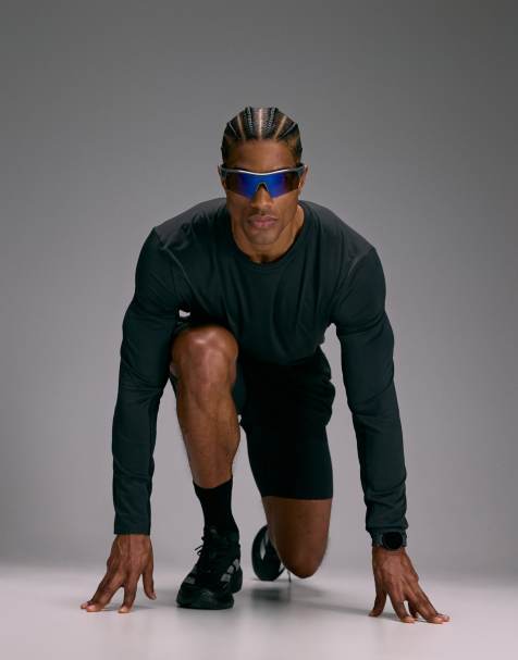 4505 Premium quick dry long sleeve running t-shirt with bonded seams and mesh panel in black