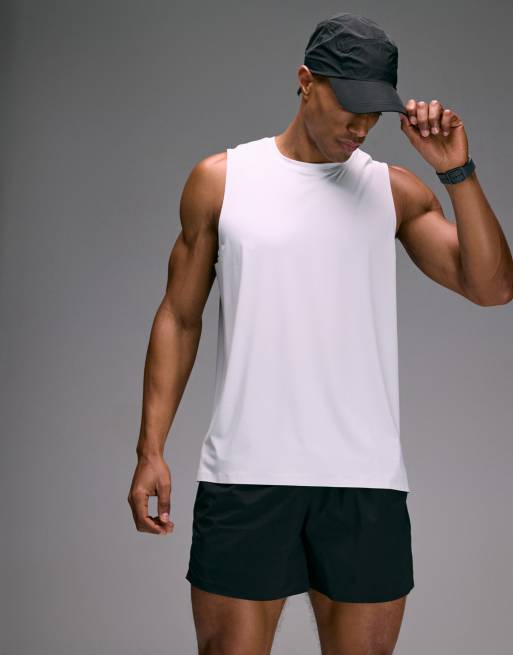 4505 Premium quick dry running singlet with bonded seams and mesh panel in white, 3 of 5