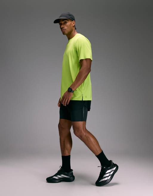 4505 Premium quick dry running t-shirt with bonded seams and mesh panel in lime, 2 of 5