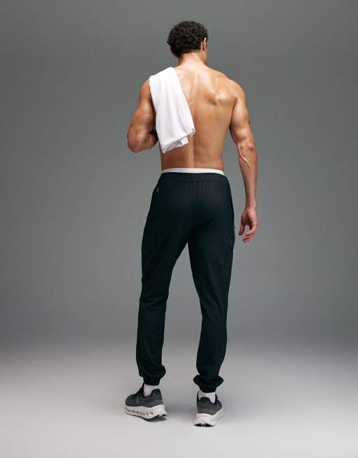 4505 quick dry cargo sweatpants with zip pockets in black, 3 of 5