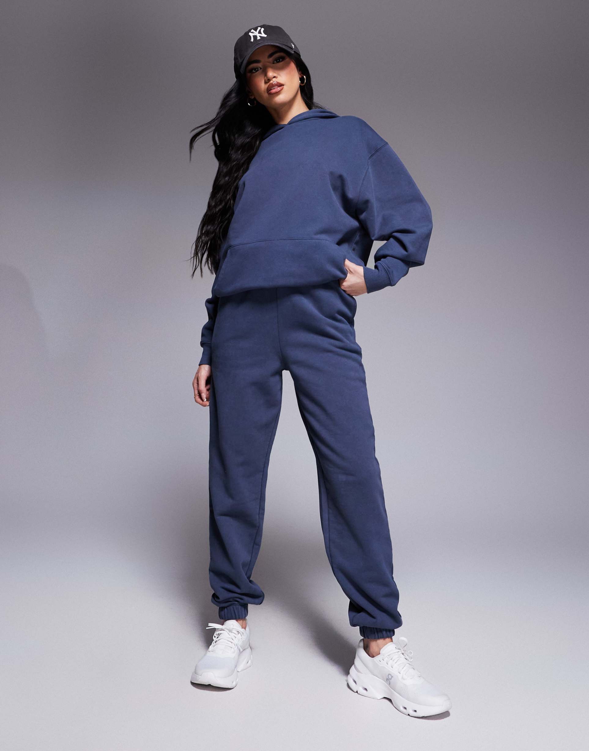 4505 quick dry heavyweight training sweatpants in washed navy