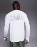[ASOS] 4505 quick dry performance mesh back print long sleeve t-shirt in white XL White