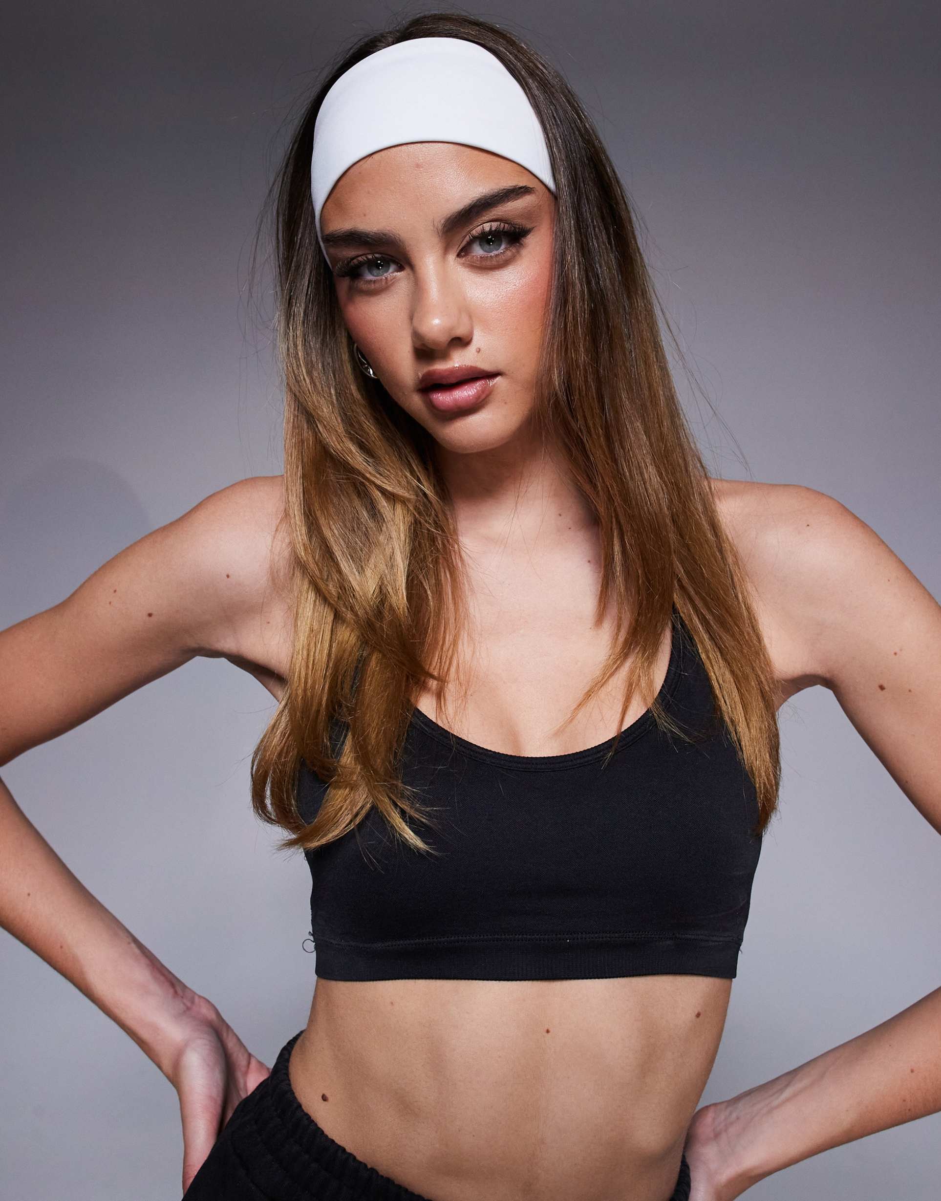 4505 quick dry running headband in white