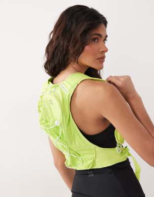 4505 Reflective Running Tank Top With Zip Pocket And Water Bottle Holder In Green
