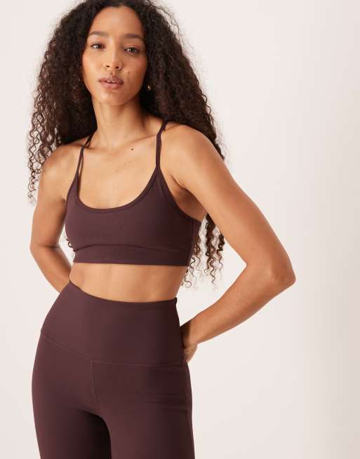 4505 - Reggiseno sportivo a supporto leggero color fico a costine con fascette sottili e imbottitura rimovibile