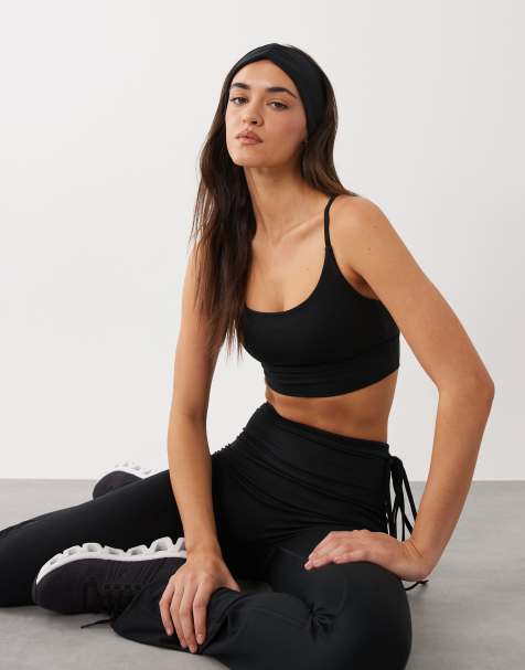 4505 - Reggiseno sportivo a supporto leggero nero morbido al tatto con imbottitura rimovibile - view 1
