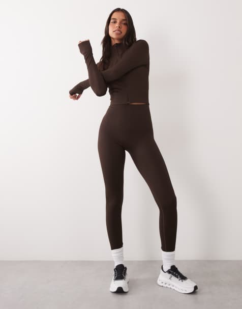 4505 - Reggiseno sportivo senza cuciture a sostegno medio con imbottitura rimovibile e leggings a vita alta senza cuciture a costine - view 1