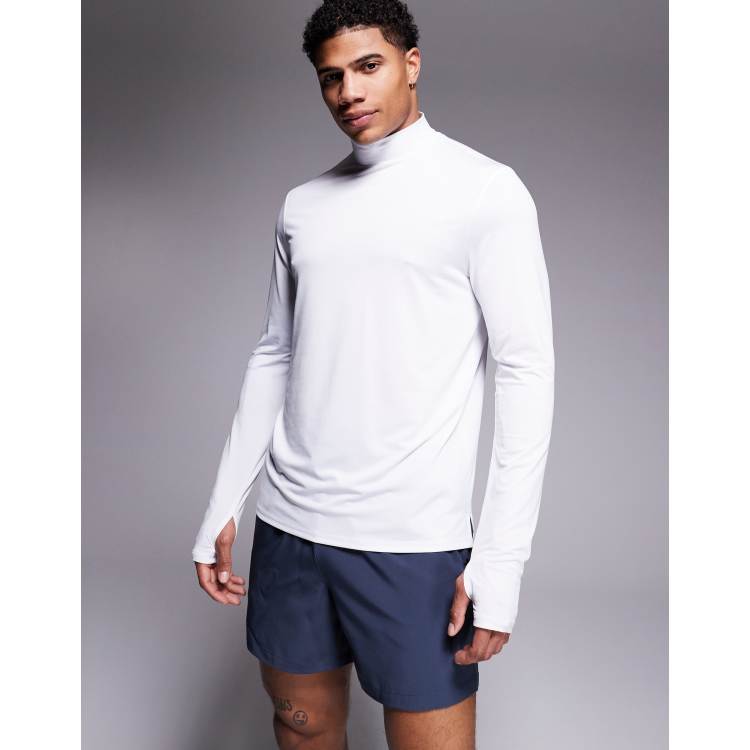 207881979-1-white?$n_750w$&wid