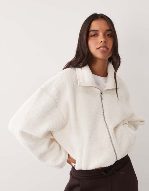 4505 Rest Day funnel neck boxy borg fleece with zip pockets in cream, 3 of 4