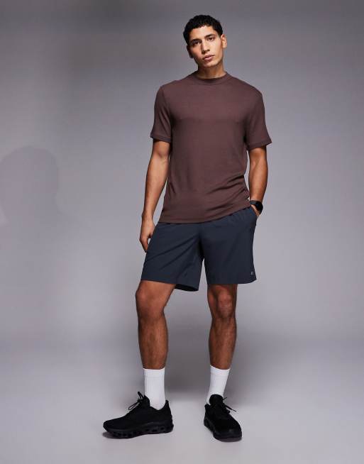 4505 - Rest Day - Geribbeld slim-fit T-shirt van ultrazacht modal in bruin , 2 van 5