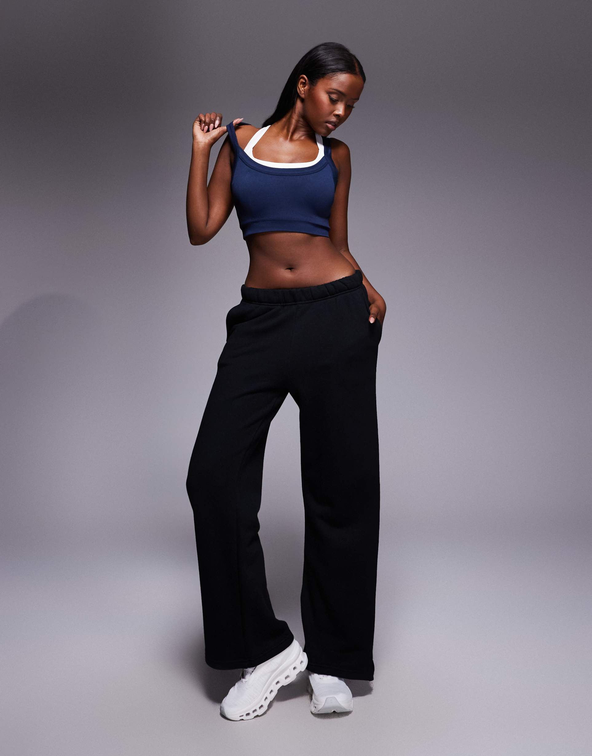 4505 rest day heavyweight 420gsm cotton low rise wide leg sweatpants in washed black