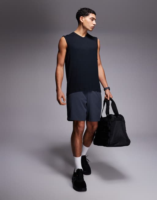 4505 – Rest Day – Slim-Fit-Trägertop aus ultraweichem, geripptem Modal in Schwarz mit V-Ausschnitt , 2 von 5