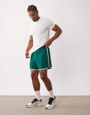4505 Retro Woven 5"" Side Stripe Sprinter Short With Zip Pockets In Green