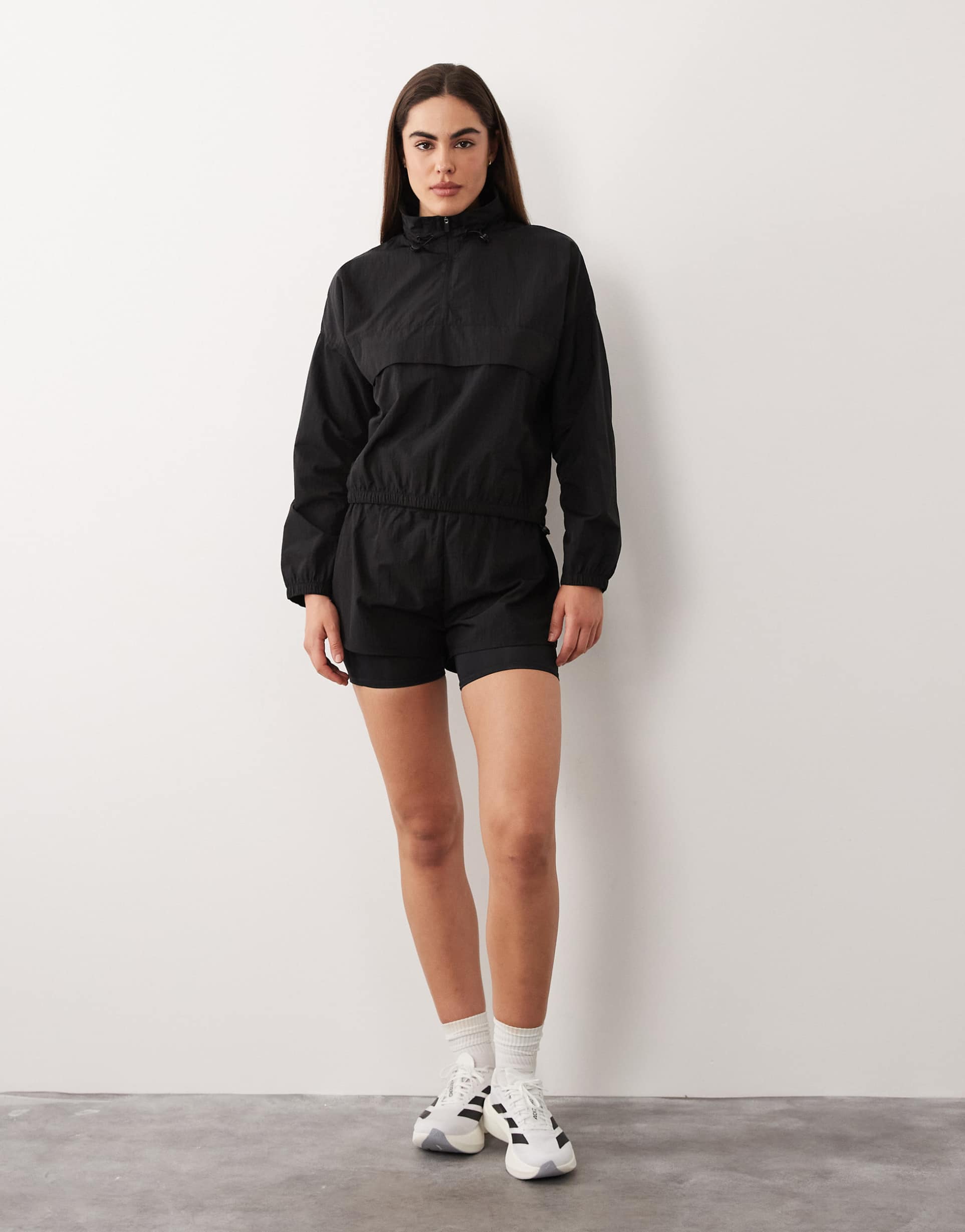 4505 ripstop overhead water repellent track jacket with chest pocket in black