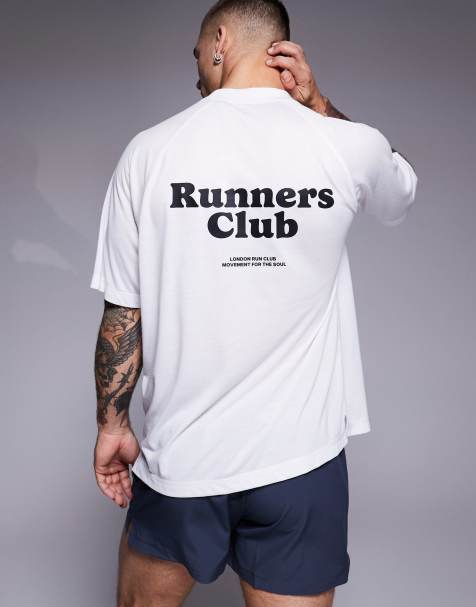 4505 – Run Club – Schnell trocknendes Sport-T-Shirt in Weiß mit Oversize-Passform und Rückenprint - view 1
