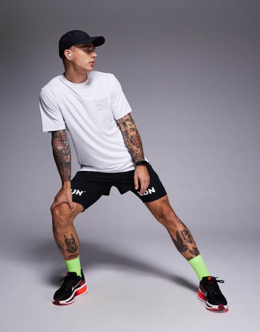 4505 RUN LDN back print mesh running t-shirt in white