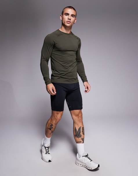 4505 running base layer graphic legging shorts with phone pocket in black - view 1