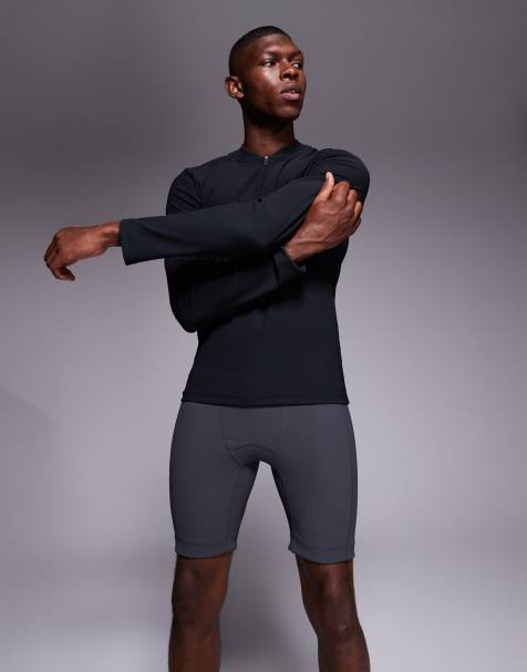 4505 running base layer ribbed legging shorts with phone pocket in charcoal - view 1