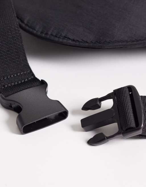 4505 running belt with internal pocket and key clip in black, 3 of 4