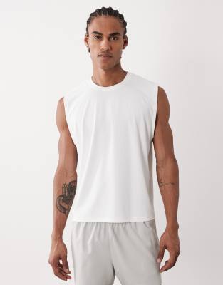 4505 Running Quick Dry Performance Waffle Cropped Boxy Tank In White