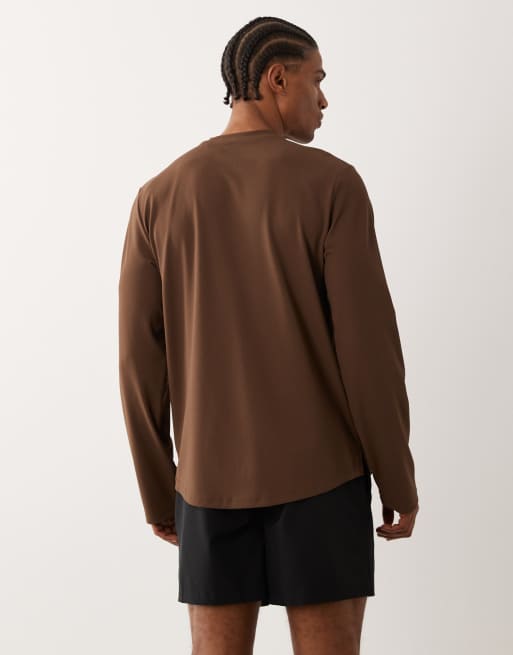 4505 running quick dry performance waffle knit long sleeve top with curved hem in brown, 3 of 5