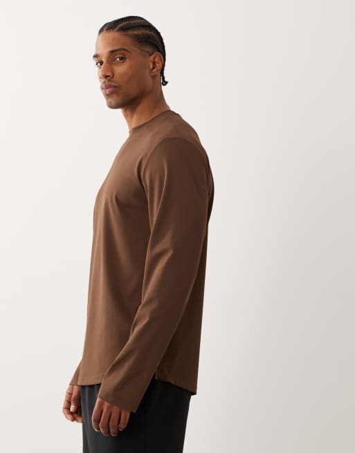 4505 running quick dry performance waffle knit long sleeve top with curved hem in brown, 4 of 5