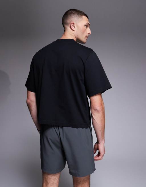 4505 – Schnelltrocknendes Cropped-T-Shirt aus Baumwolle in Schwarz