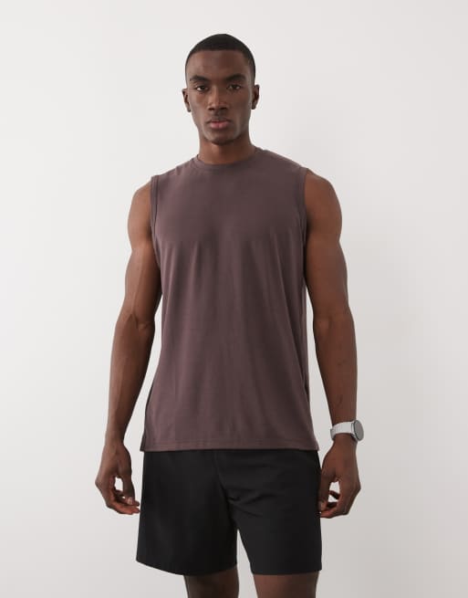 4505 – Schnelltrocknendes, kastiges Trainings-Tanktop aus Performance-Jersey in Braun mit Oversize-Passform, 3 von 5