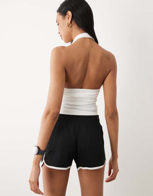 4505 sculpting seamless halter neck singlet with inner bra in white, 4 of 4