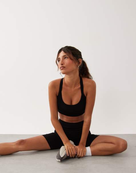 4505 sculpting seamless medium support convertible strap sports bra in black - view 1