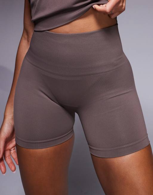 4505 seamless 5 inch high waist legging shorts in taupe , 5 of 5