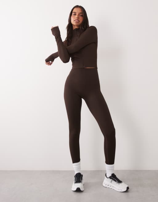 4505 seamless baby rib cropped zip up long sleeve top in chocolate, 3 of 4