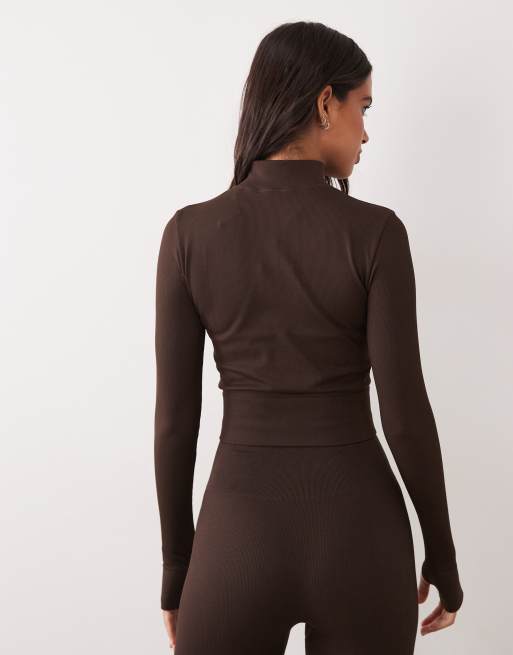 4505 seamless baby rib cropped zip up long sleeve top in chocolate, 4 of 4