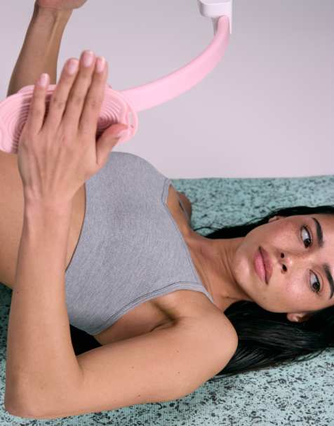 4505 seamless baby rib sweetheart neckline medium support sports bra in light grey marl - view 1