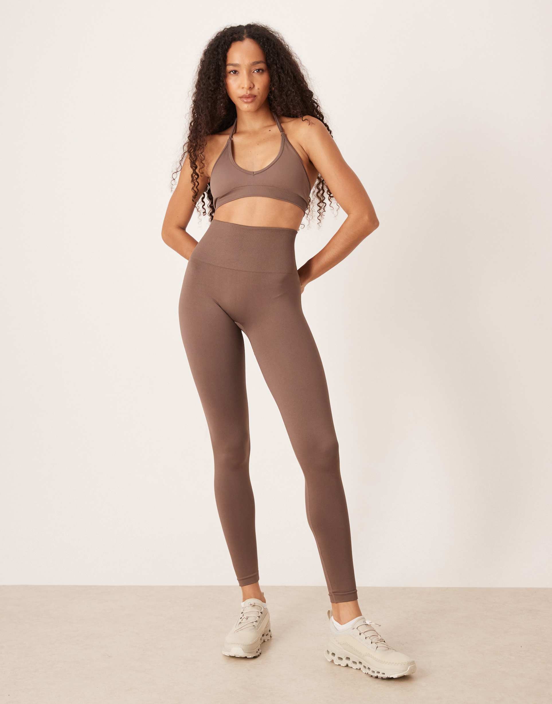 4505 seamless high waist gym leggings in taupe