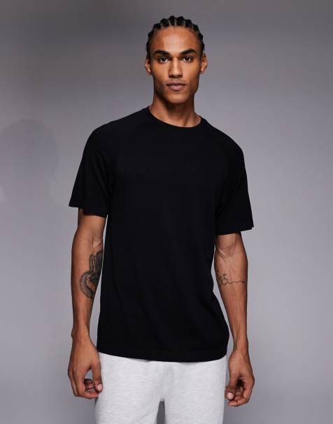 4505 seamless lightweight mesh quick dry loose fit running t-shirt in black - view 1