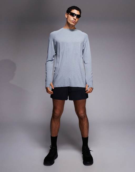 4505 seamless lightweight mesh quick dry relaxed long sleeve running t-shirt in cool grey marl, 2 of 5