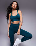 [ASOS] 4505 seamless medium support sports bra with removable padding in forest green L Forest Green