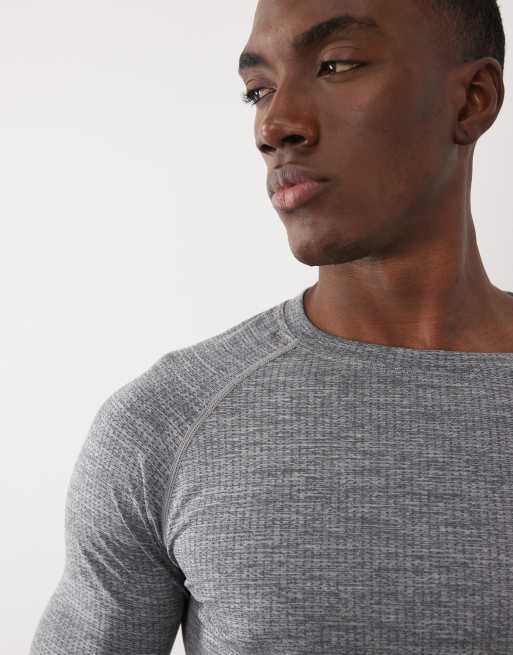 4505 seamless mesh slim fit lightweight base layer long sleeve t-shirt in heathered sky gray, 5 of 5