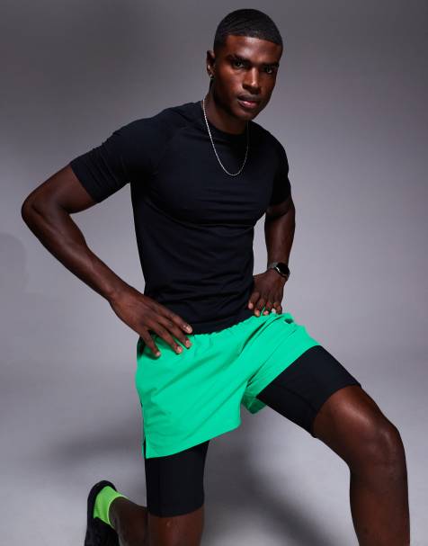 4505 seamless mesh slim fit lightweight base layer t-shirt in black - view 1